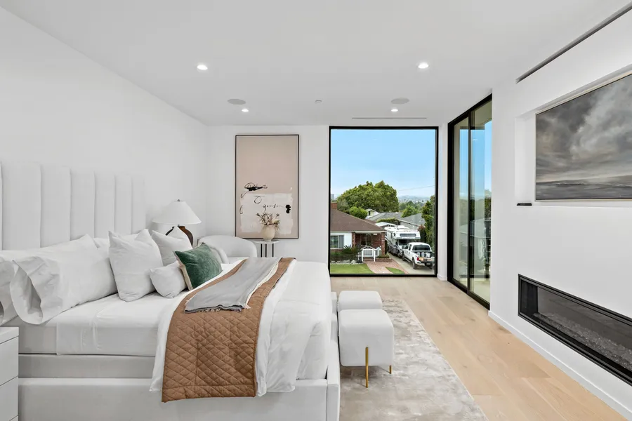 3041 Mountain View Ave, Mar Vista, CA