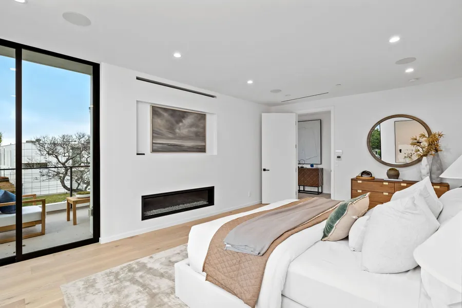 3041 Mountain View Ave, Mar Vista, CA