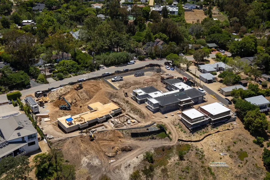 6626 Zumirez Drive, Malibu, CA
