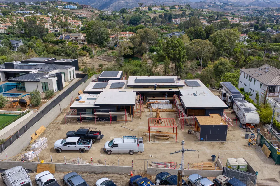 6642 Zumirez Drive, Malibu, CA