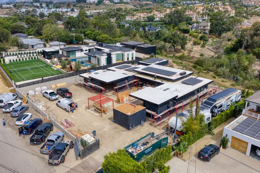 6642 Zumirez Drive, Malibu, CA