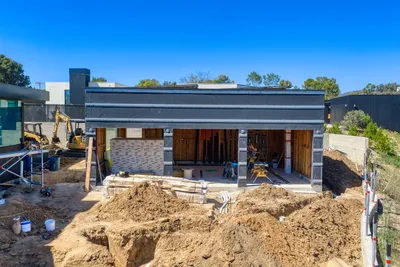 6642 Zumirez Drive, Malibu, CA