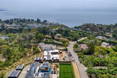 6642 Zumirez Drive, Malibu, CA