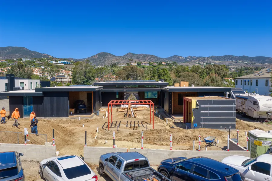 6642 Zumirez Drive, Malibu, CA