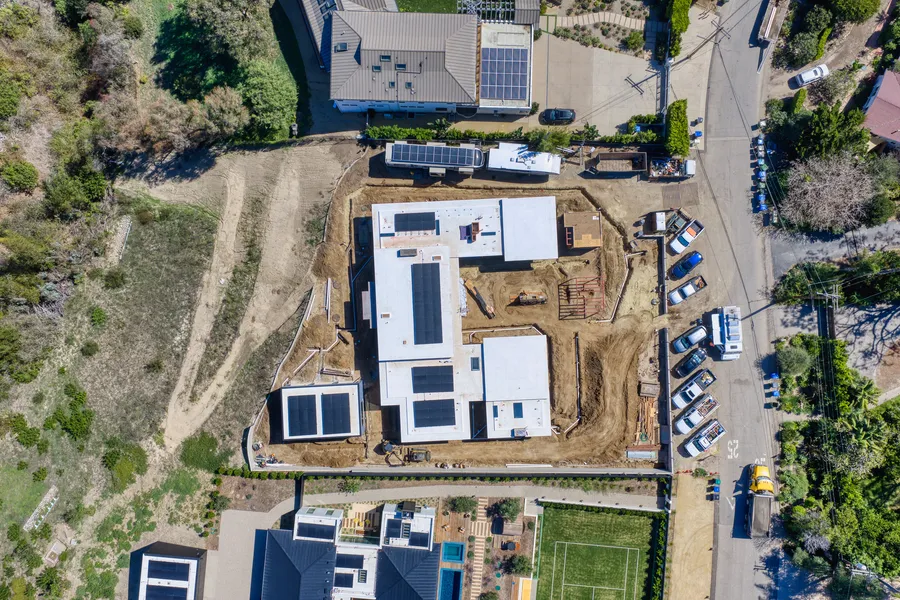 6642 Zumirez Drive, Malibu, CA