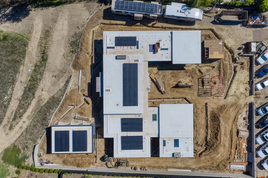 6642 Zumirez Drive, Malibu, CA