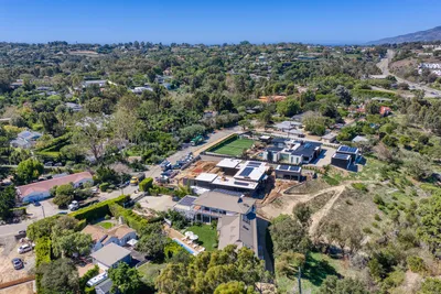 6642 Zumirez Drive, Malibu, CA
