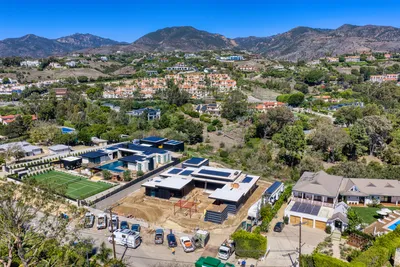 6642 Zumirez Drive, Malibu, CA